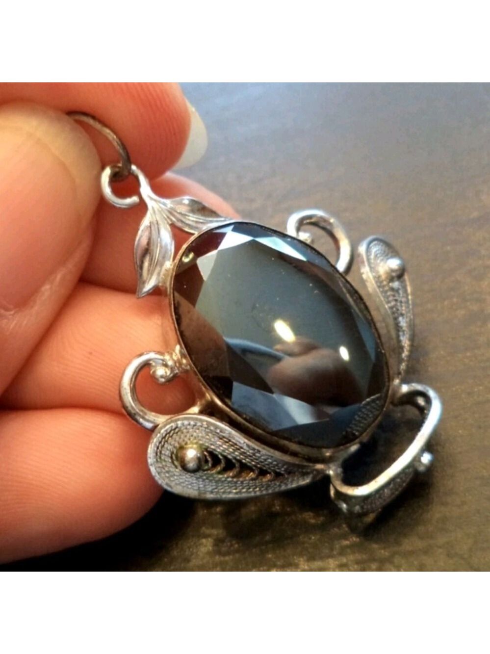 STUNNING VINTAGE ESTATE SIGNED STERLING SILVER HEMATITE 1.5" PENDANT